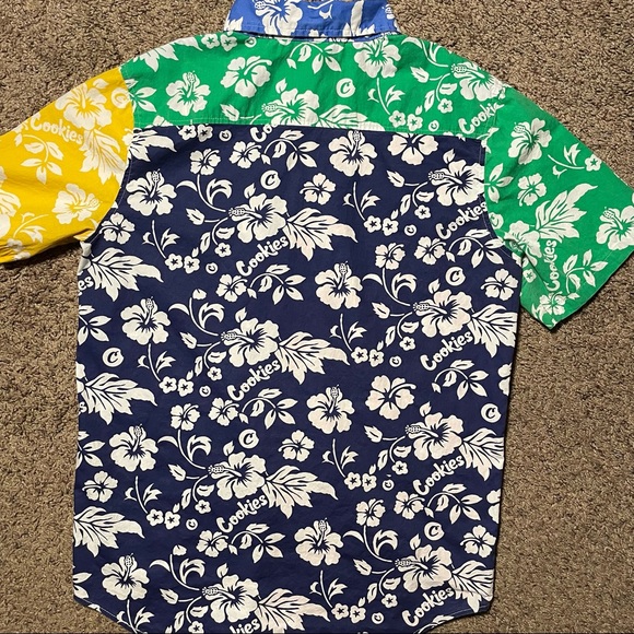 Men’s Medium Short Sleeve Button Down Cookies Waimea Cotton Shirt ( Multi ) - Picture 3 of 7